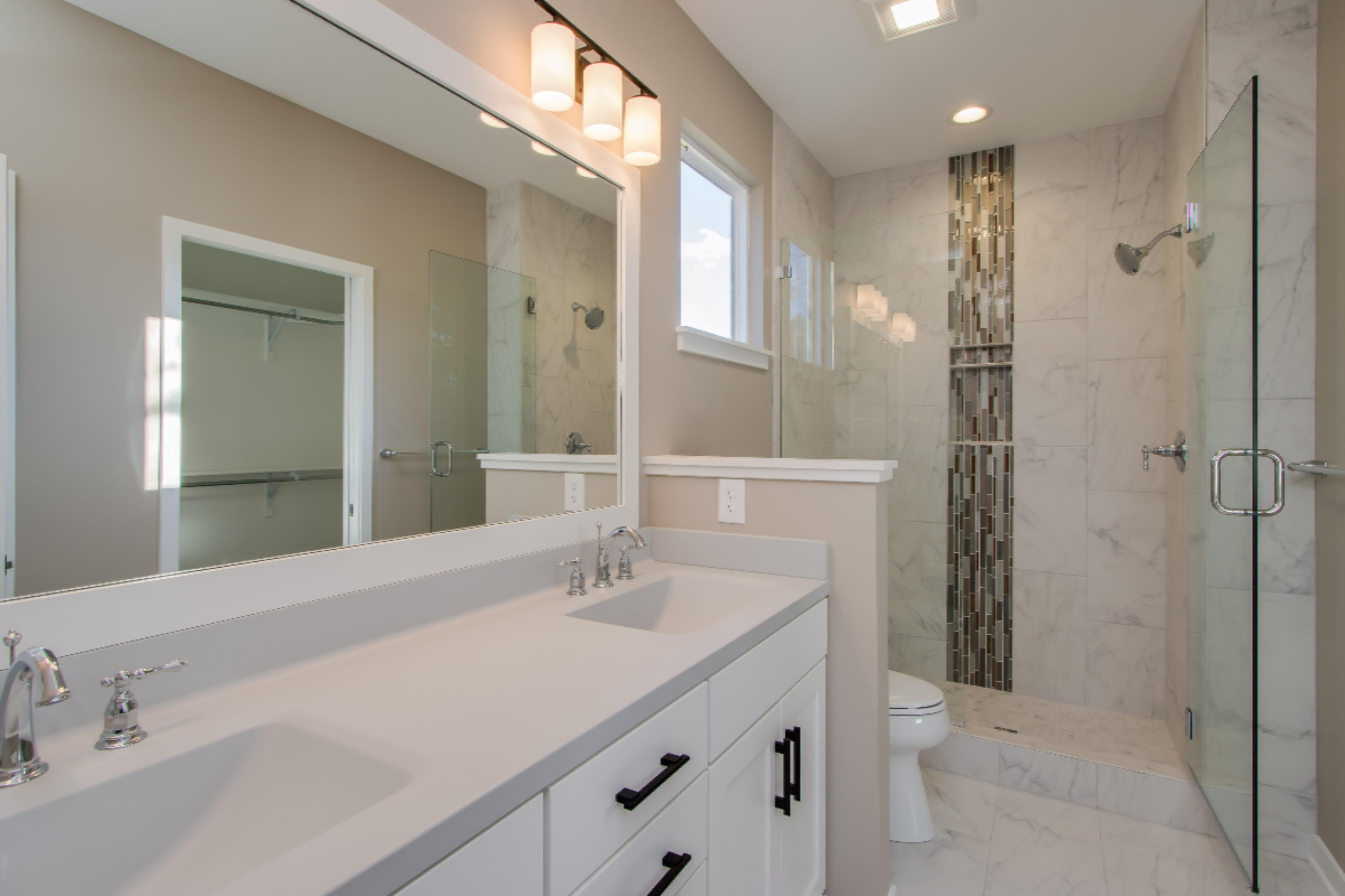3363 Dunns Ridge, Unit 52 Kalamazoo, MI 49009 - Photo 8 of 17 11 28 2016_WW-01-001_Dogwood_Master bath