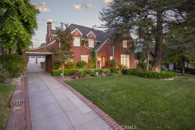 $2,449,000 | 1640 Ard Eevin Avenue, Glendale, CA 91202