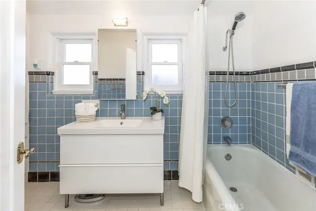 $2,449,000 | 1640 Ard Eevin Avenue, Glendale, CA 91202