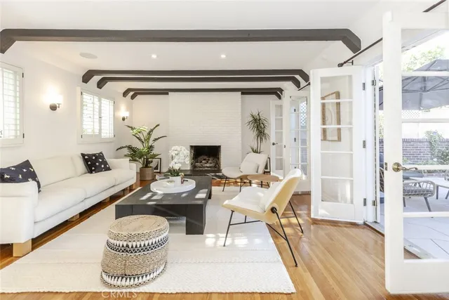 $2,449,000 | 1640 Ard Eevin Avenue, Glendale, CA 91202