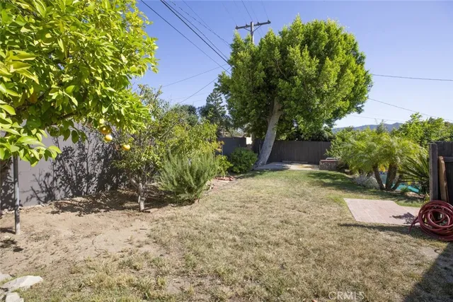 $2,449,000 | 1640 Ard Eevin Avenue, Glendale, CA 91202