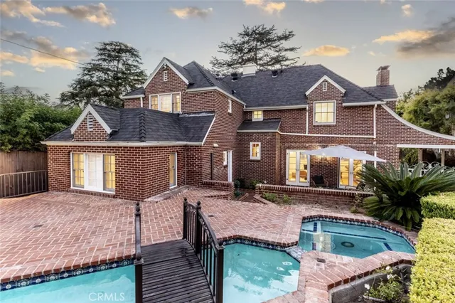 $2,449,000 | 1640 Ard Eevin Avenue, Glendale, CA 91202