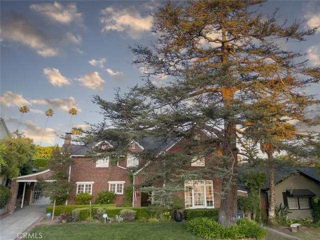 $2,449,000 | 1640 Ard Eevin Avenue, Glendale, CA 91202