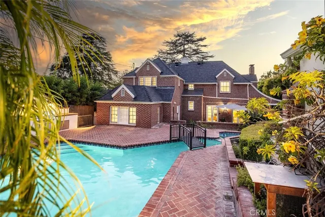 $2,449,000 | 1640 Ard Eevin Avenue, Glendale, CA 91202