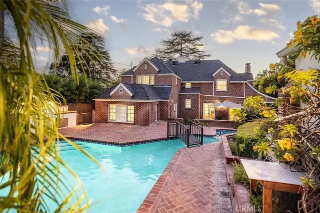 $2,449,000 | 1640 Ard Eevin Avenue, Glendale, CA 91202