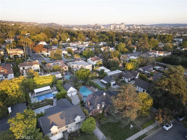 $2,449,000 | 1640 Ard Eevin Avenue, Glendale, CA 91202