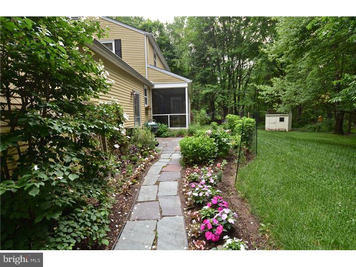 62 Bayberry Road Princeton, NJ 08540 - Photo 2 of 19