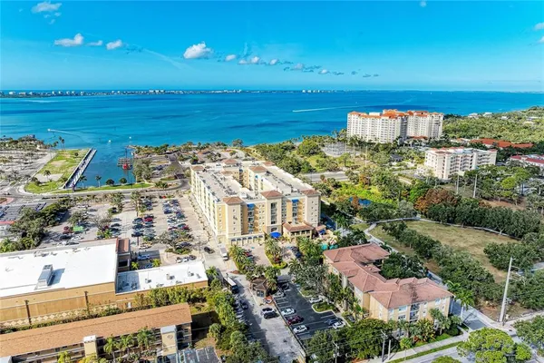 $380,000 | 1064 North Tamiami Trail, Unit 1212, Sarasota, FL 34236