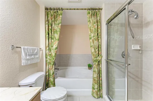 $390,000 | 1064 North Tamiami Trail, Unit 1212, Sarasota, FL 34236