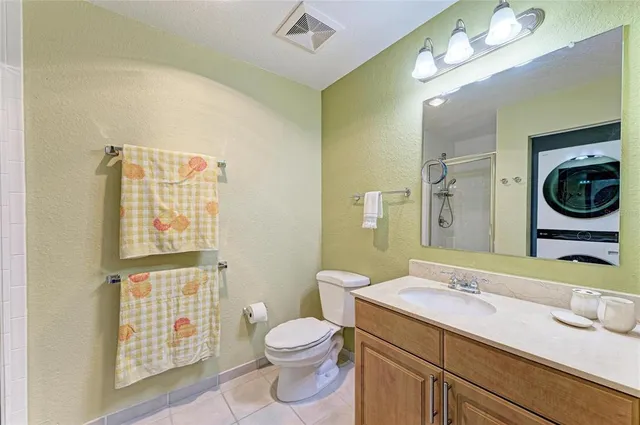 $390,000 | 1064 North Tamiami Trail, Unit 1212, Sarasota, FL 34236