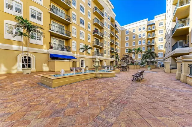 $390,000 | 1064 North Tamiami Trail, Unit 1212, Sarasota, FL 34236