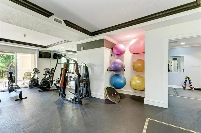 $390,000 | 1064 North Tamiami Trail, Unit 1212, Sarasota, FL 34236