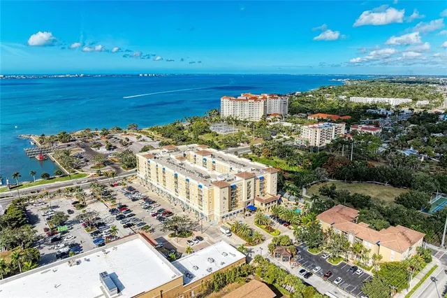 $390,000 | 1064 North Tamiami Trail, Unit 1212, Sarasota, FL 34236