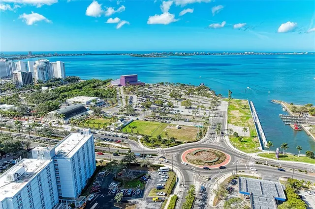 $390,000 | 1064 North Tamiami Trail, Unit 1212, Sarasota, FL 34236