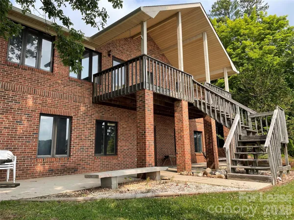 $2,600 | 8966 Holdsclaw Road, Terrell, NC 28682