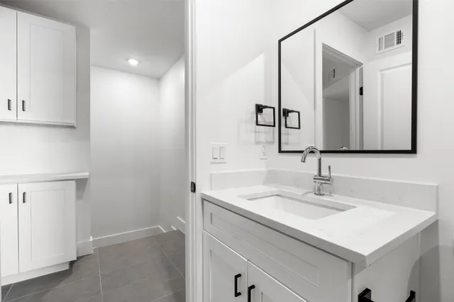 $1,250 | 1901 Hearthstone Drive, Unit D, Austin, TX 78757