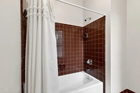 $1,895,000 | 2101 Prescott Place, Raleigh, NC 27615