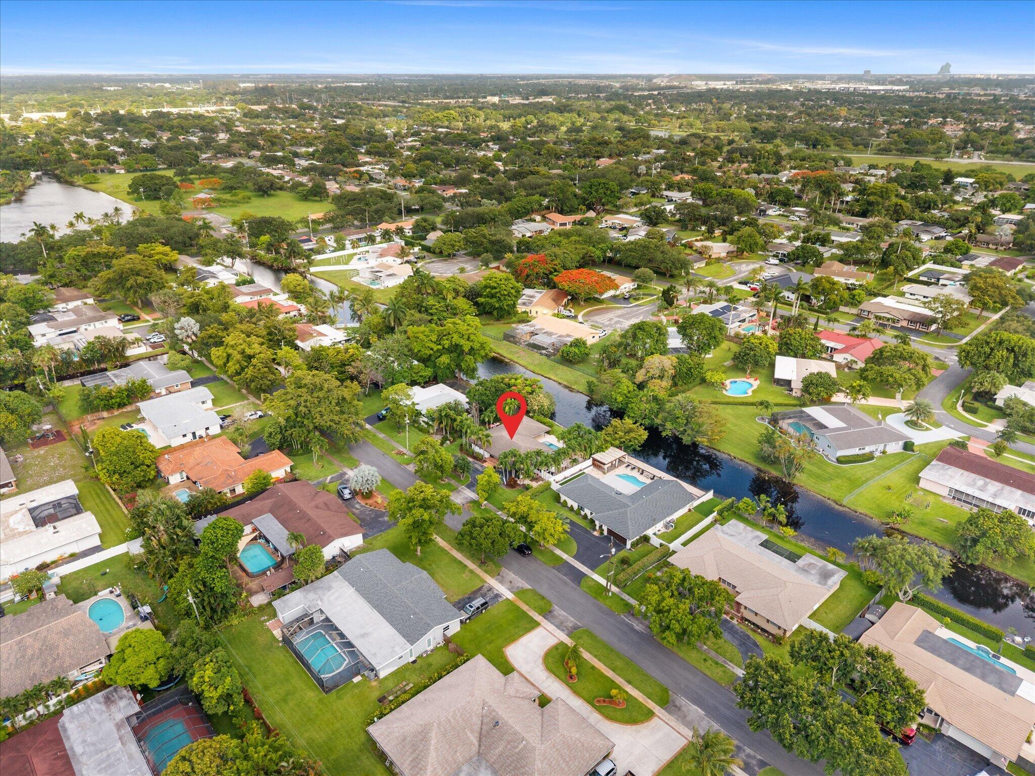 6250 Southwest 6th Street Plantation, FL 33317 - Photo 46 of 52 50-50