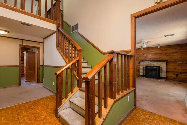a view of entryway livingroom and hall