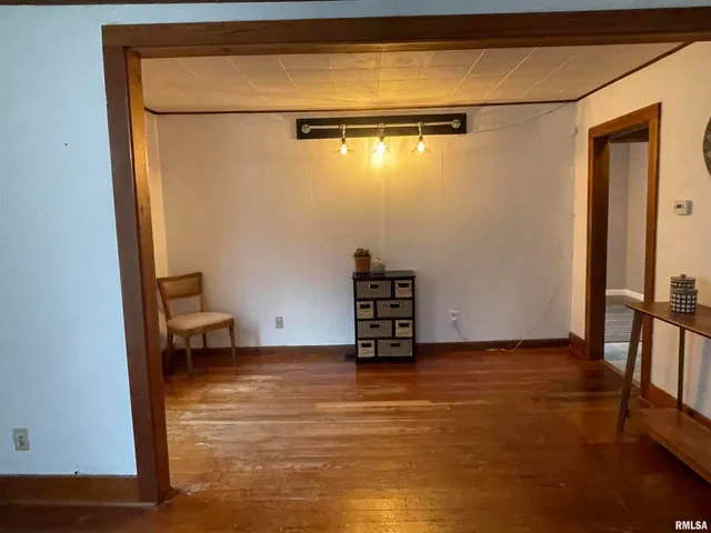 $110,000 | 403 East Chestnut Street, Geneseo, IL 61254