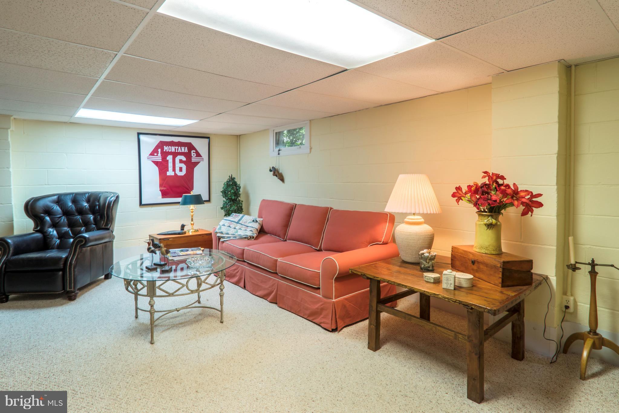 1917 Carrollton Road Annapolis, MD 21409 - Photo 23 of 30 Family Room