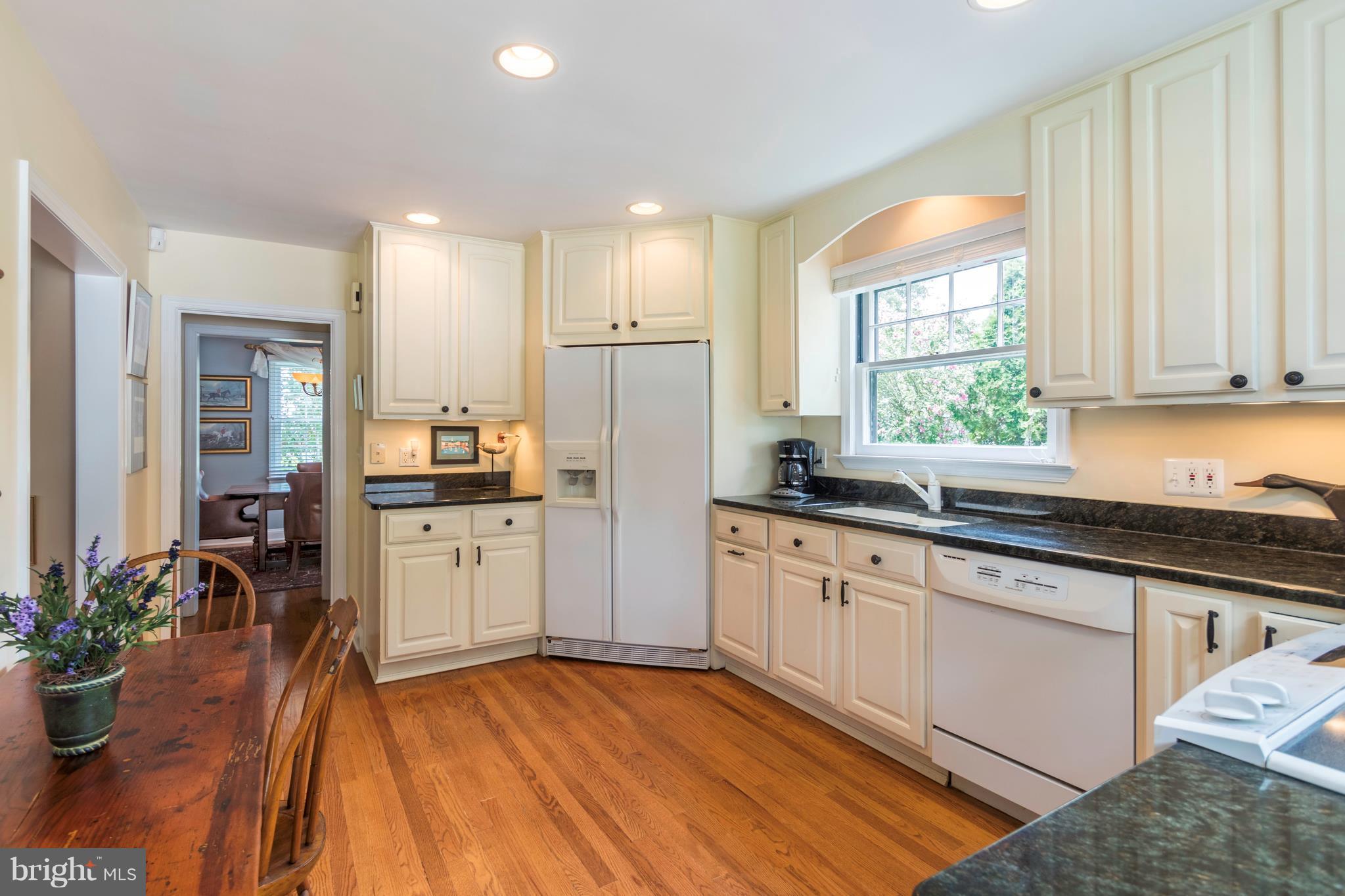 1917 Carrollton Road Annapolis, MD 21409 - Photo 10 of 30 Kitchen
