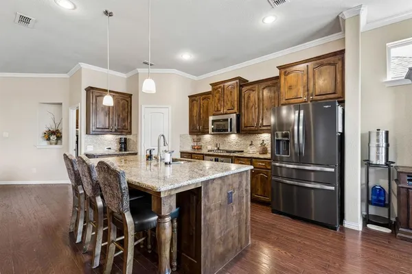 $539,900 | 5128 Dominica Lane, Fort Worth, TX 76244