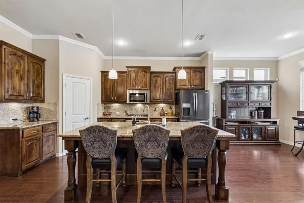 $539,900 | 5128 Dominica Lane, Fort Worth, TX 76244
