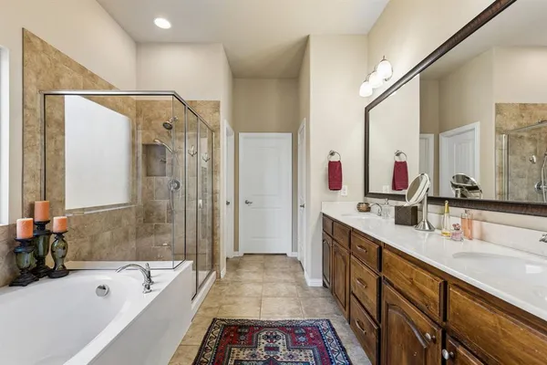 $539,900 | 5128 Dominica Lane, Fort Worth, TX 76244