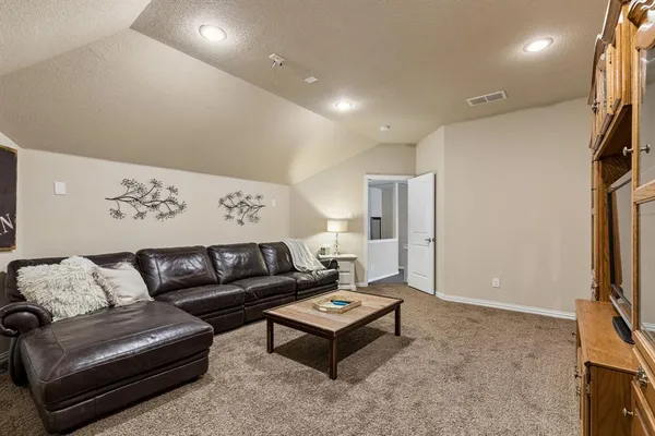 $539,900 | 5128 Dominica Lane, Fort Worth, TX 76244