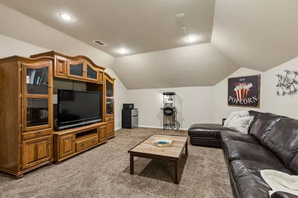 $539,900 | 5128 Dominica Lane, Fort Worth, TX 76244