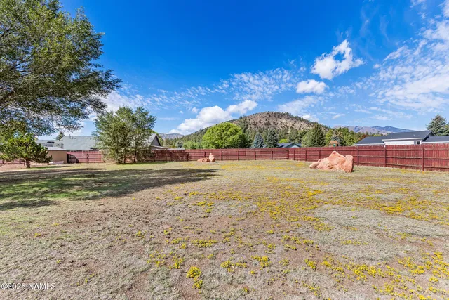 $585,000 | 7407 Patriot Drive, Flagstaff, AZ 86004