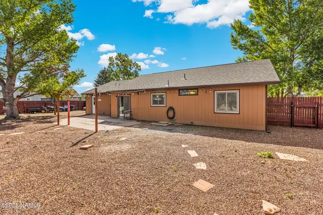 $585,000 | 7407 Patriot Drive, Flagstaff, AZ 86004