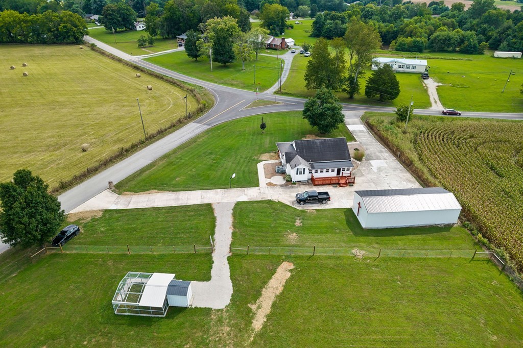 1462 Franks Ferry Road Sparta, TN 38583 - Photo 12 of 42