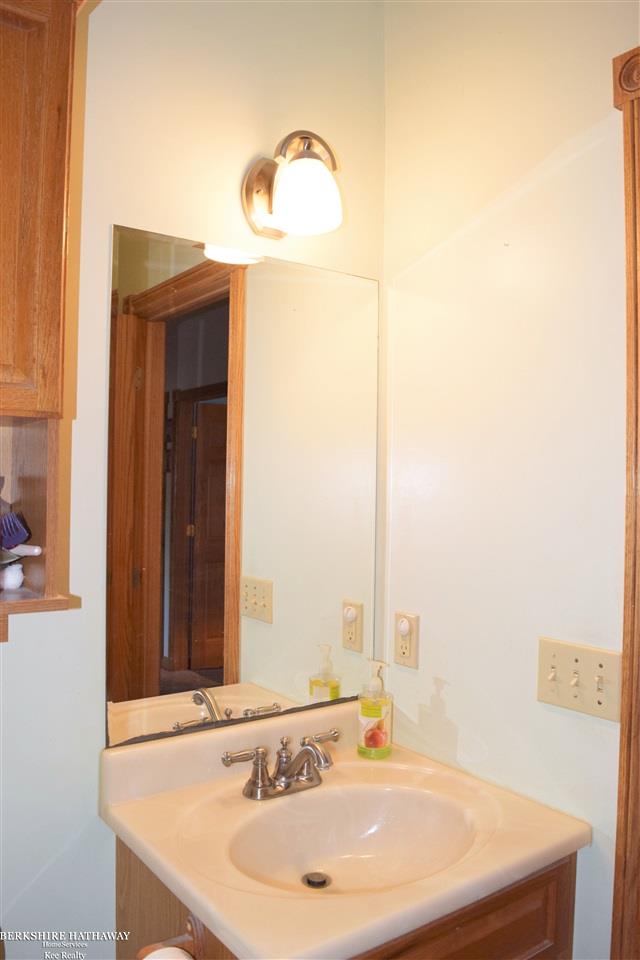 7600 Hewitt Road Avoca, MI 48006 - Photo 42 of 73