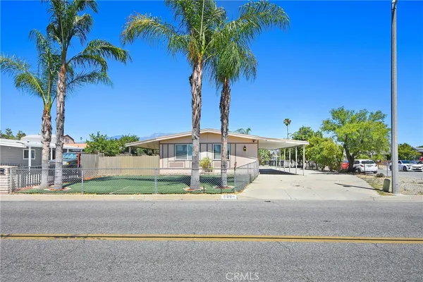 $335,000 | 588 North Gilbert Street, Hemet, CA 92543