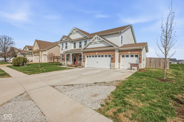 $465,000 | 13825 North Honey Creek Drive, Camby, IN 46113