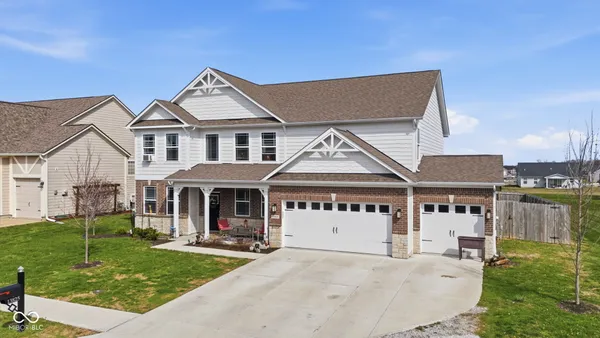 $465,000 | 13825 North Honey Creek Drive, Camby, IN 46113