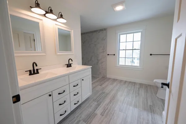 $929,000 | 29 Pleasant Street, Newcastle, ME 04553