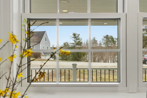 $929,000 | 29 Pleasant Street, Newcastle, ME 04553