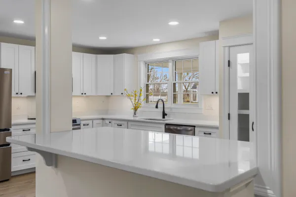 $929,000 | 29 Pleasant Street, Newcastle, ME 04553