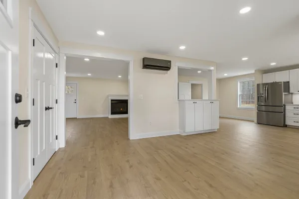 $929,000 | 29 Pleasant Street, Newcastle, ME 04553