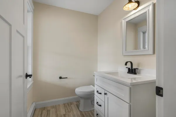 $929,000 | 29 Pleasant Street, Newcastle, ME 04553