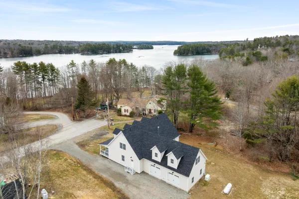 $929,000 | 29 Pleasant Street, Newcastle, ME 04553