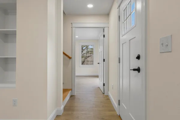 $929,000 | 29 Pleasant Street, Newcastle, ME 04553