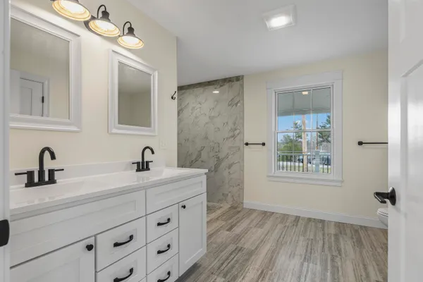 $929,000 | 29 Pleasant Street, Newcastle, ME 04553