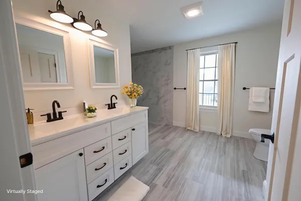 $929,000 | 29 Pleasant Street, Newcastle, ME 04553