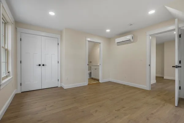 $929,000 | 29 Pleasant Street, Newcastle, ME 04553