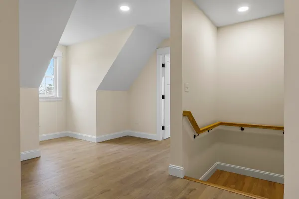 $929,000 | 29 Pleasant Street, Newcastle, ME 04553