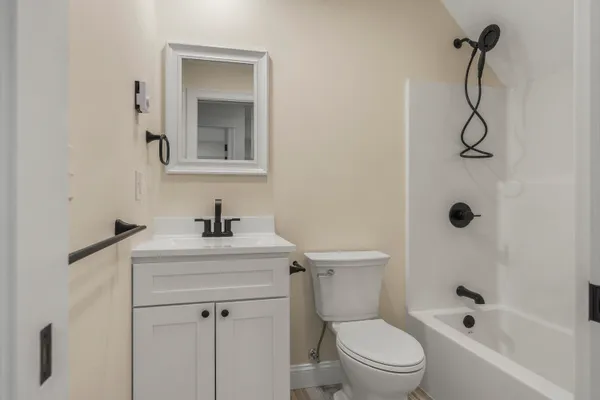 $929,000 | 29 Pleasant Street, Newcastle, ME 04553